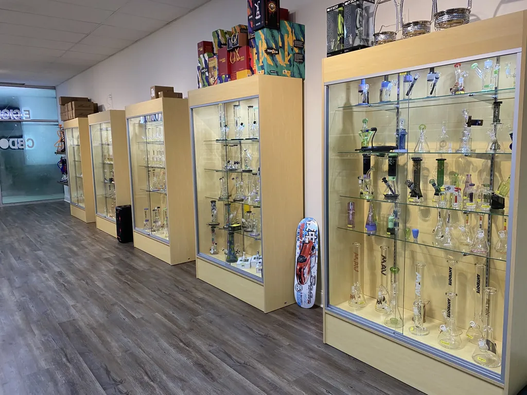 Smoke Valley Smoke Shop sunrise glass bongs