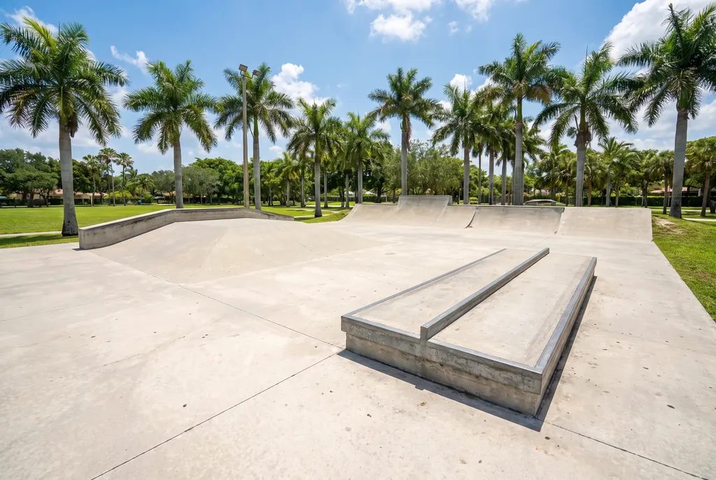 Tequesta Trace Park skatepark in Weston, FL