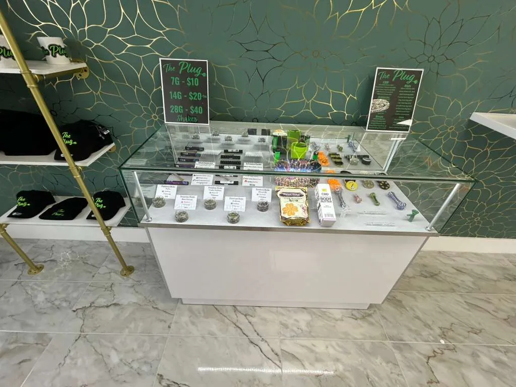 thca-dispensary-houston-beachnut-the-plug-smoke-shop