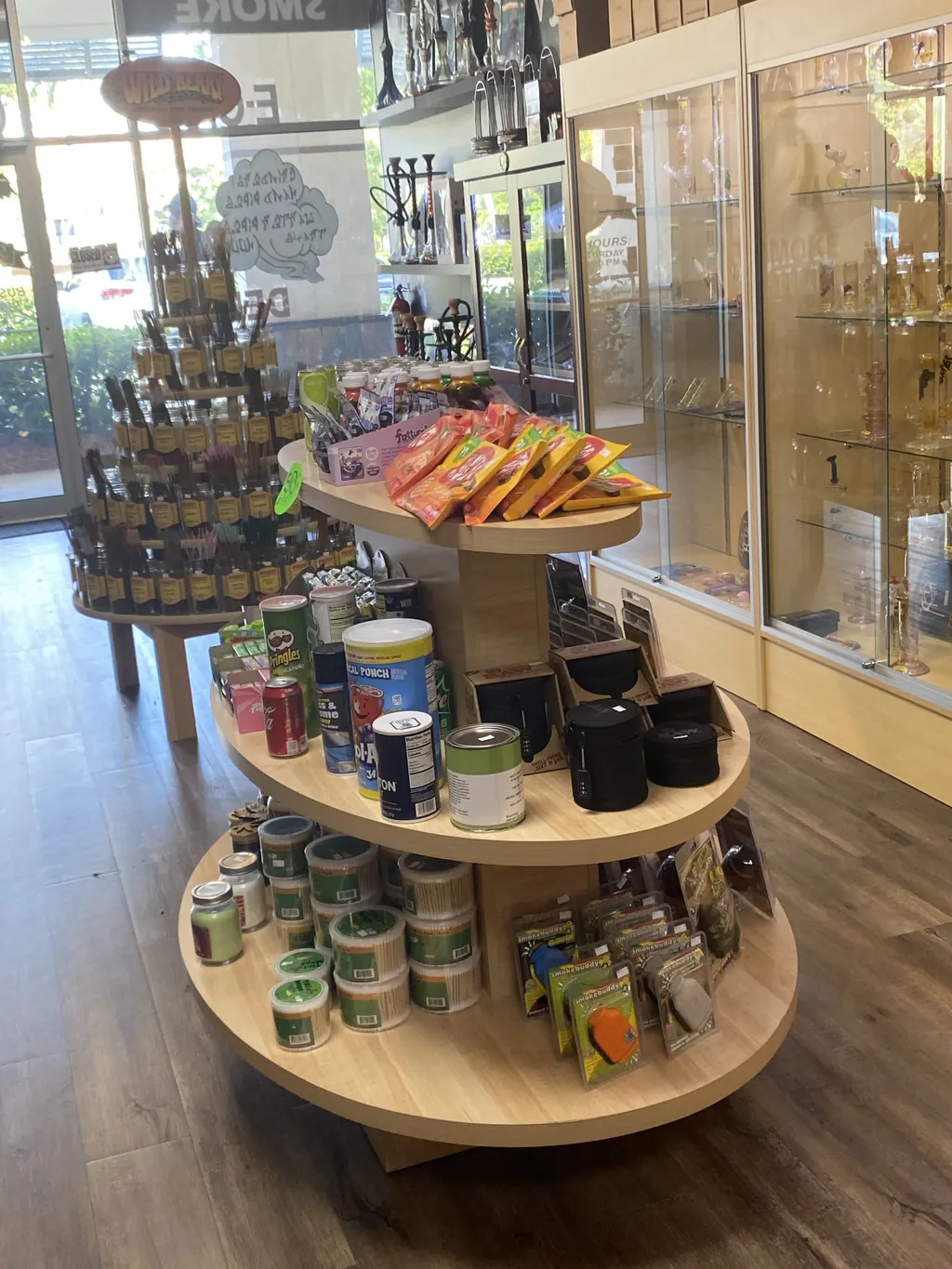 Inside Smoke Valley Smoke Shop Plantation